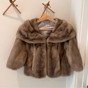 Vintage Genuine sapphire mink fur cape (size S)